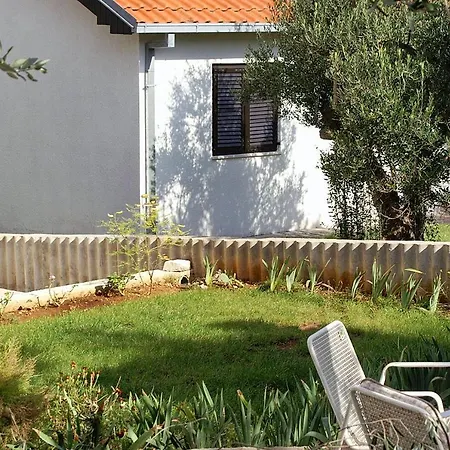 With A Parking Space Splitska, Brac - 9657 * Postira