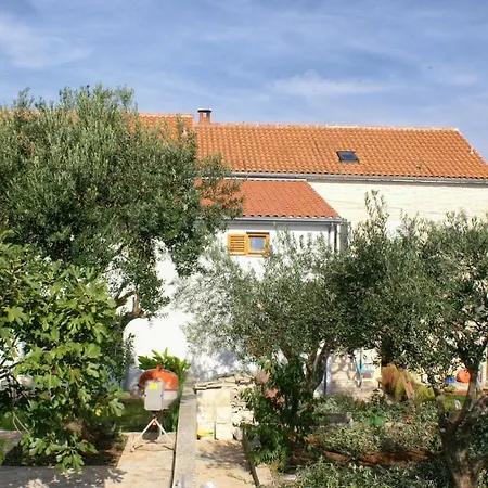 With A Parking Space Splitska, Brac - 9657 Apartman Postira